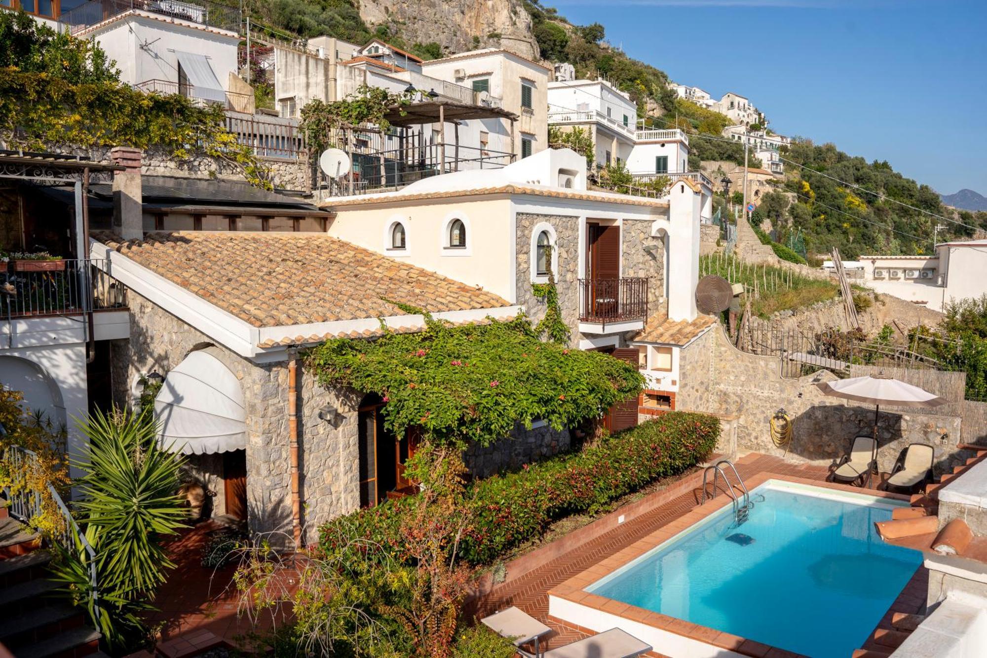 Villa Miramare, Piscina E Parcheggio A Conca Dei Marini Exterior foto