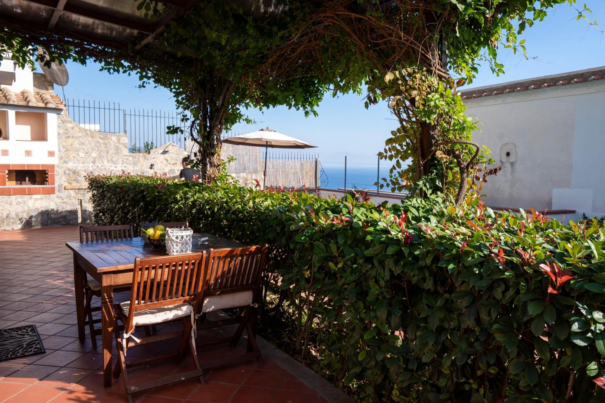 Villa Miramare, Piscina E Parcheggio A Conca Dei Marini Exterior foto