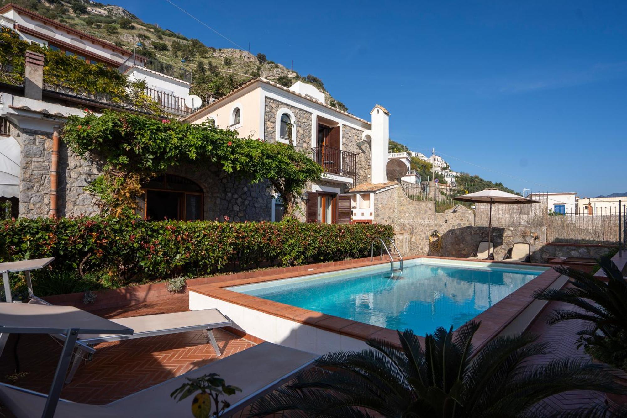 Villa Miramare, Piscina E Parcheggio A Conca Dei Marini Exterior foto