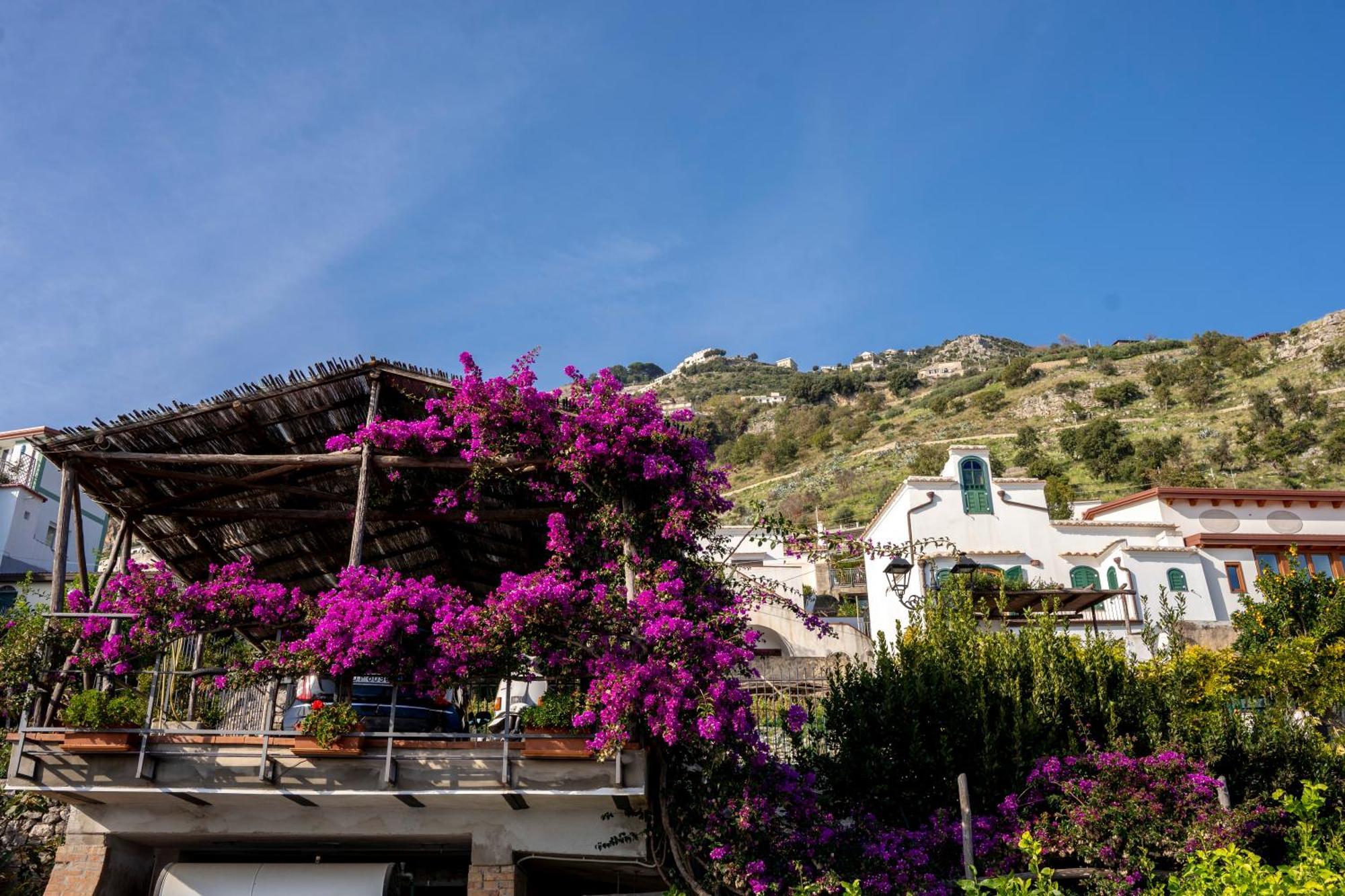 Villa Miramare, Piscina E Parcheggio A Conca Dei Marini Exterior foto