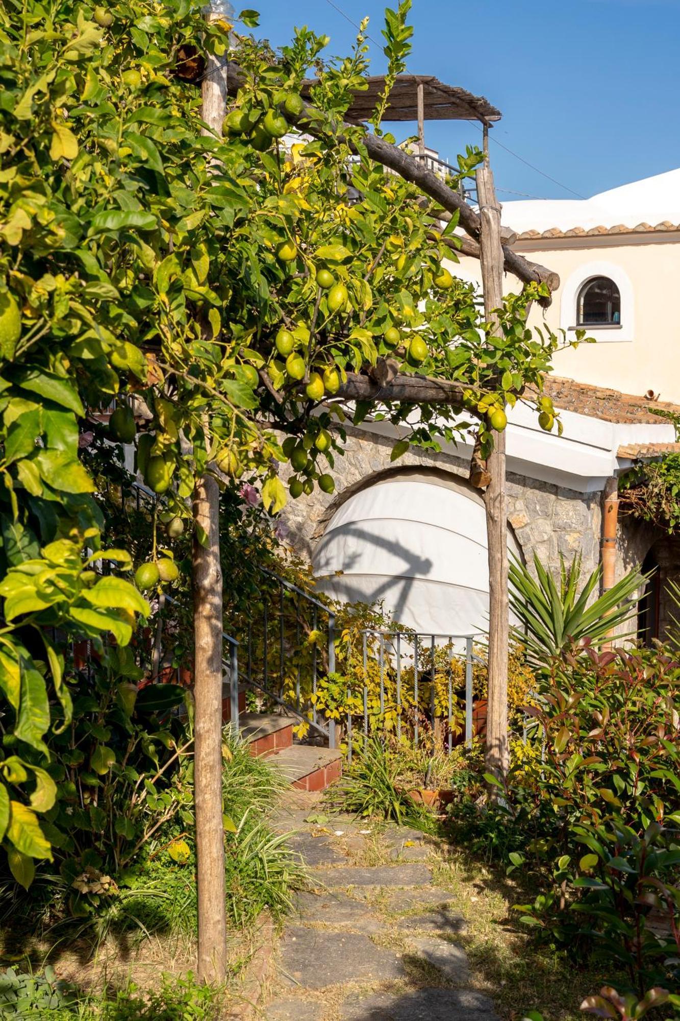 Villa Miramare, Piscina E Parcheggio A Conca Dei Marini Exterior foto